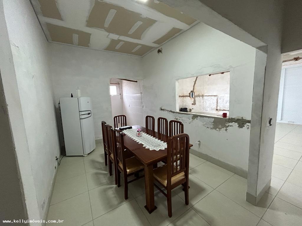 Casa à venda com 3 quartos, 250m² - Foto 6