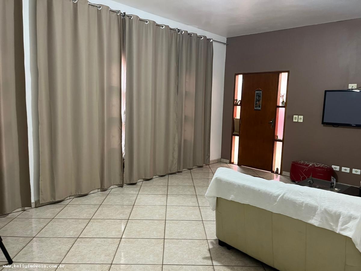 Casa à venda com 3 quartos, 446m² - Foto 3