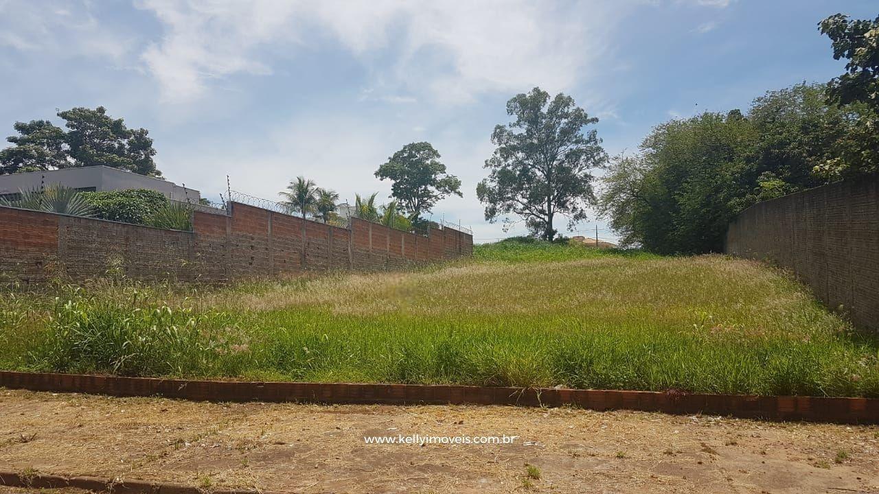 Terreno à venda, 1000m² - Foto 1