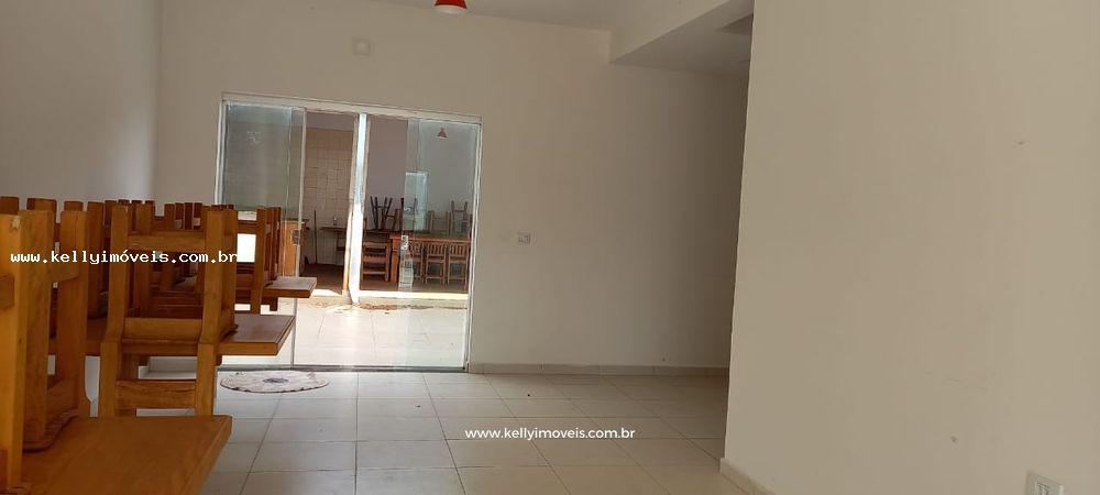 Casa para alugar com 3 quartos, 90m² - Foto 21