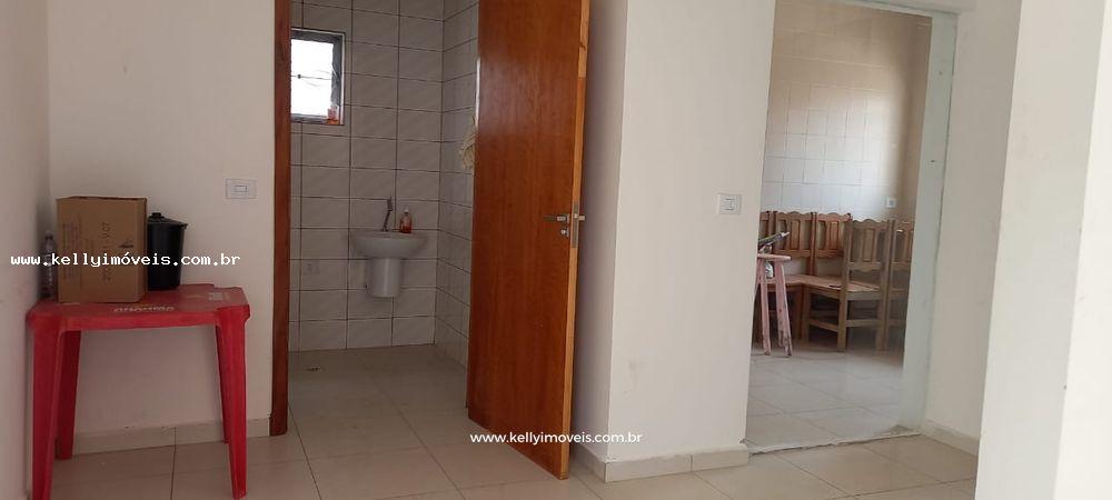 Casa para alugar com 3 quartos, 90m² - Foto 16