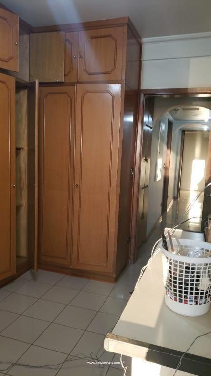 Apartamento à venda com 3 quartos, 210m² - Foto 8