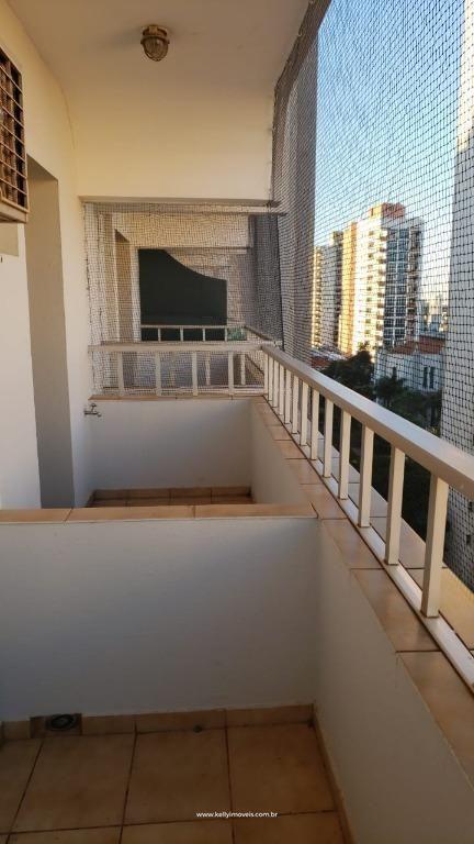 Apartamento à venda com 3 quartos, 210m² - Foto 3