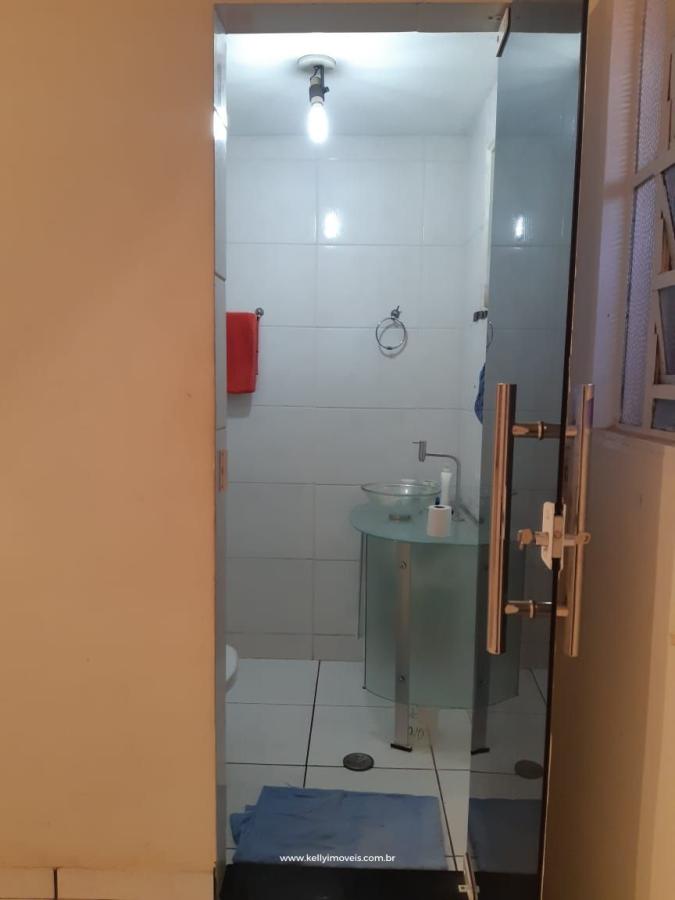 Casa à venda com 3 quartos, 220m² - Foto 12