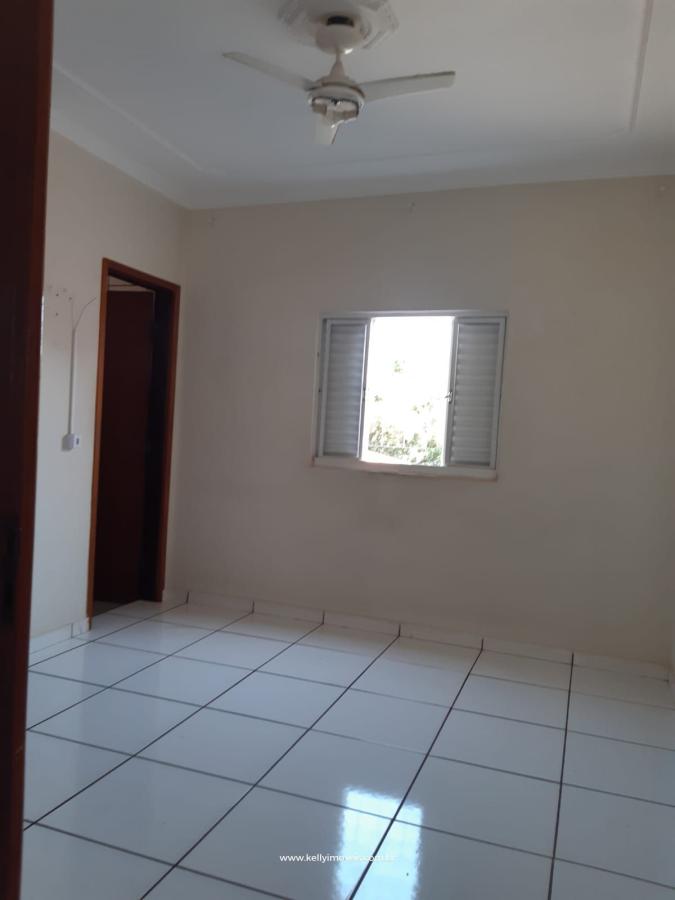 Casa à venda com 3 quartos, 220m² - Foto 7