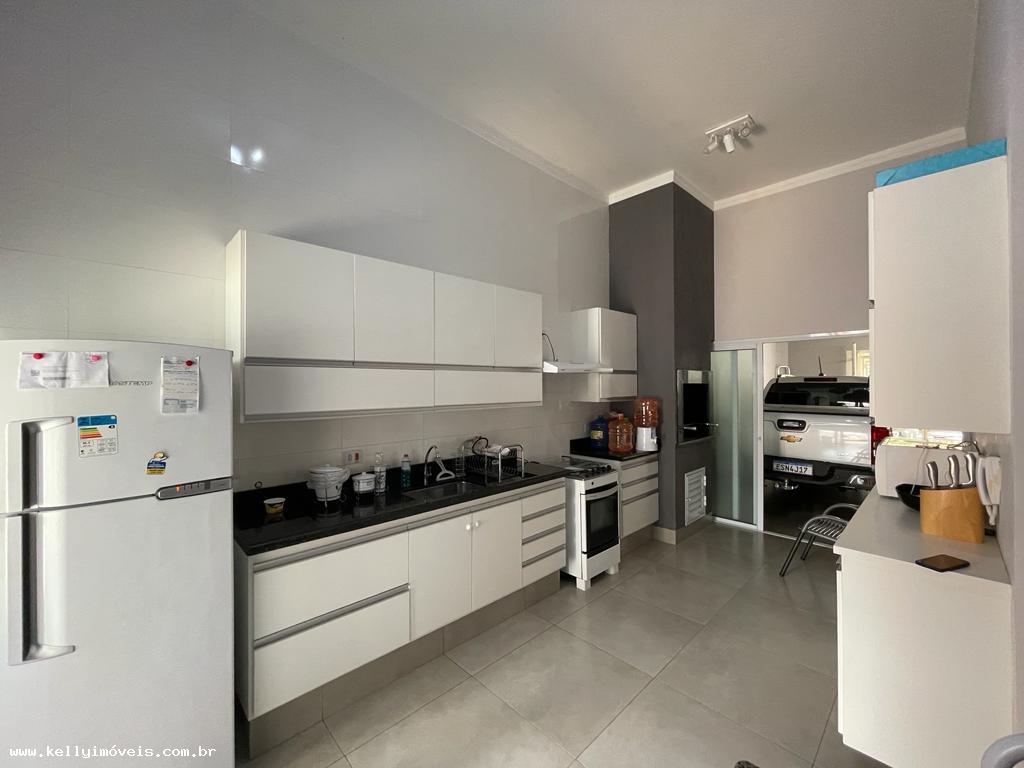 Casa à venda com 3 quartos, 150m² - Foto 5