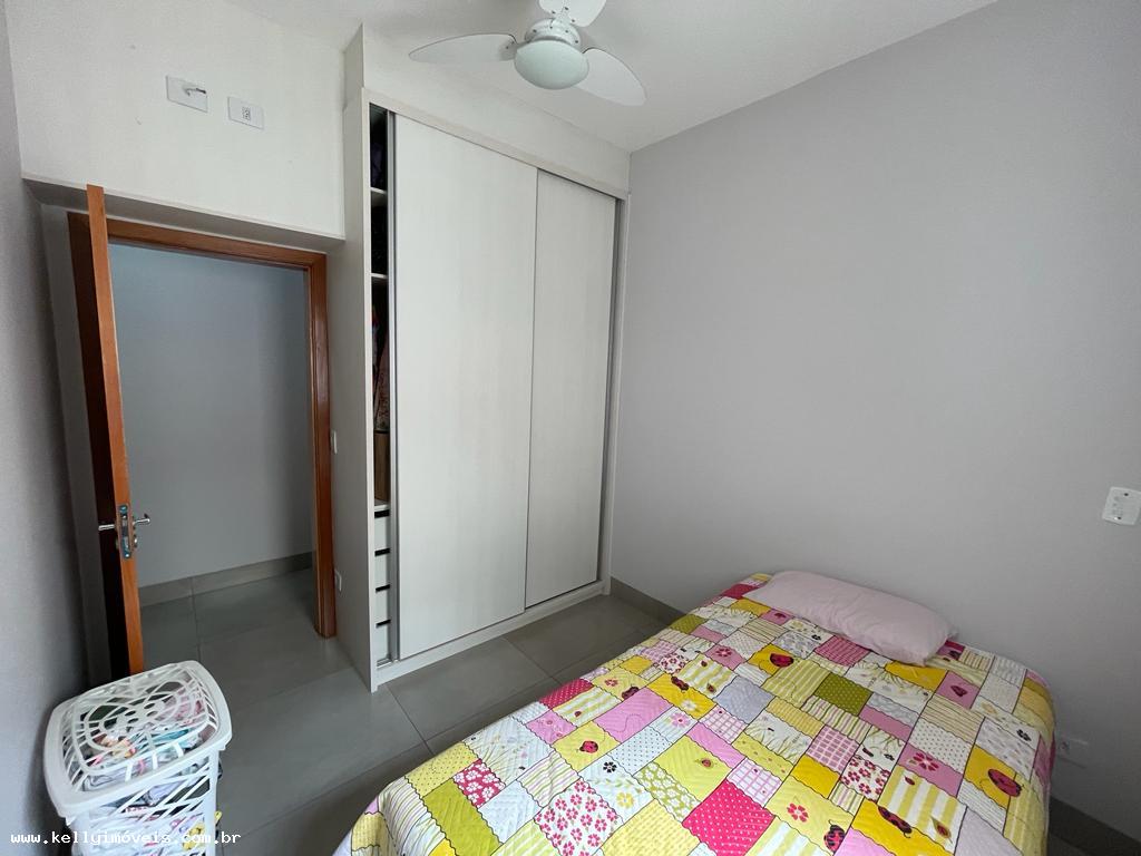 Casa à venda com 3 quartos, 150m² - Foto 10