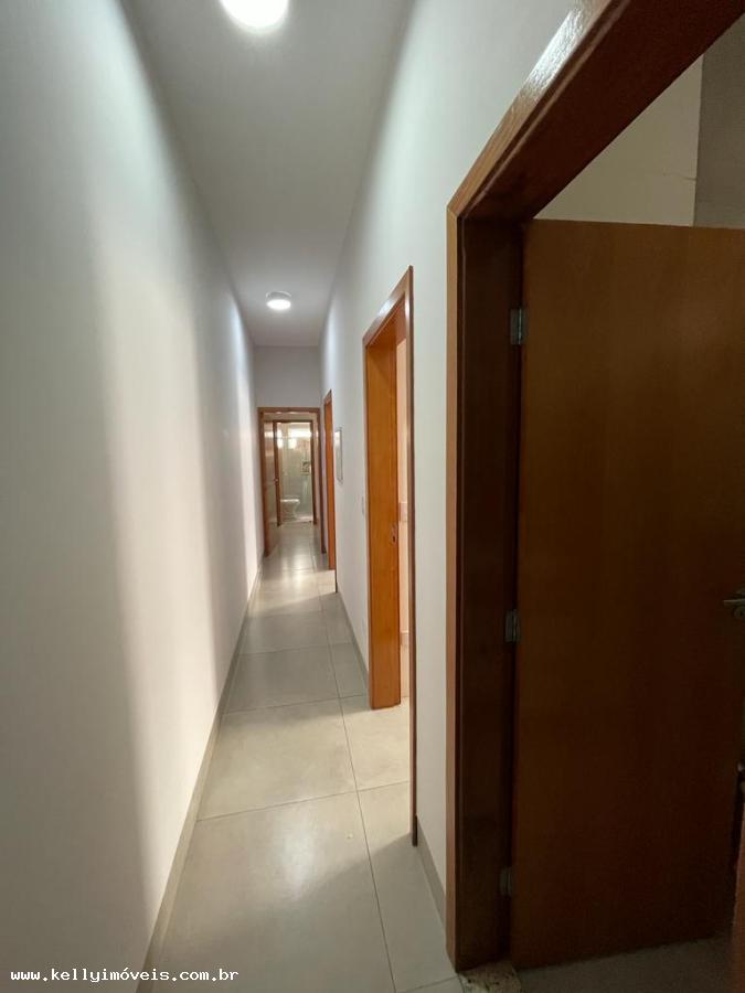 Casa à venda com 3 quartos, 150m² - Foto 8