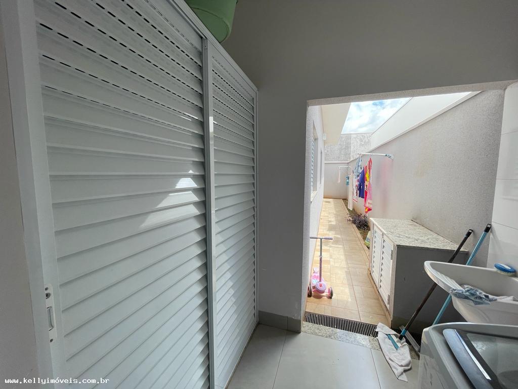 Casa à venda com 3 quartos, 150m² - Foto 18