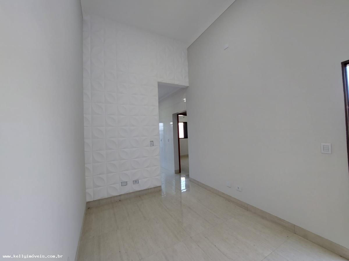 Casa à venda com 2 quartos, 100m² - Foto 11