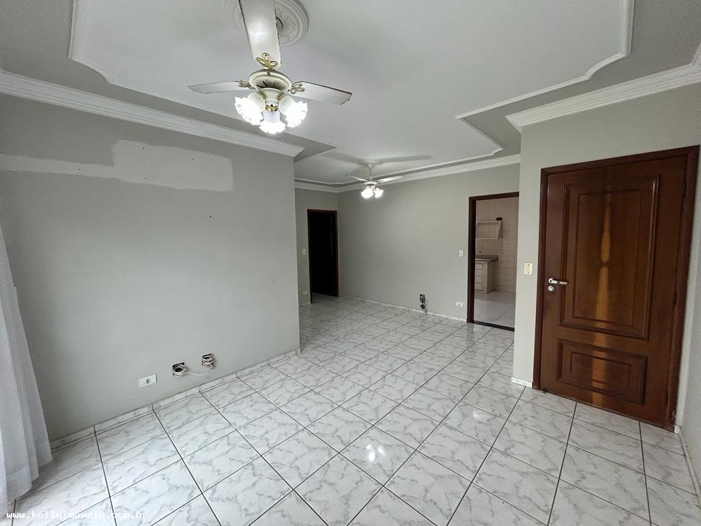 Apartamento à venda com 3 quartos, 110m² - Foto 4