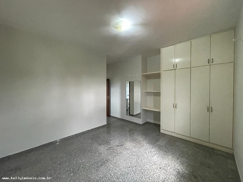 Casa de Condomínio à venda com 4 quartos, 400m² - Foto 17