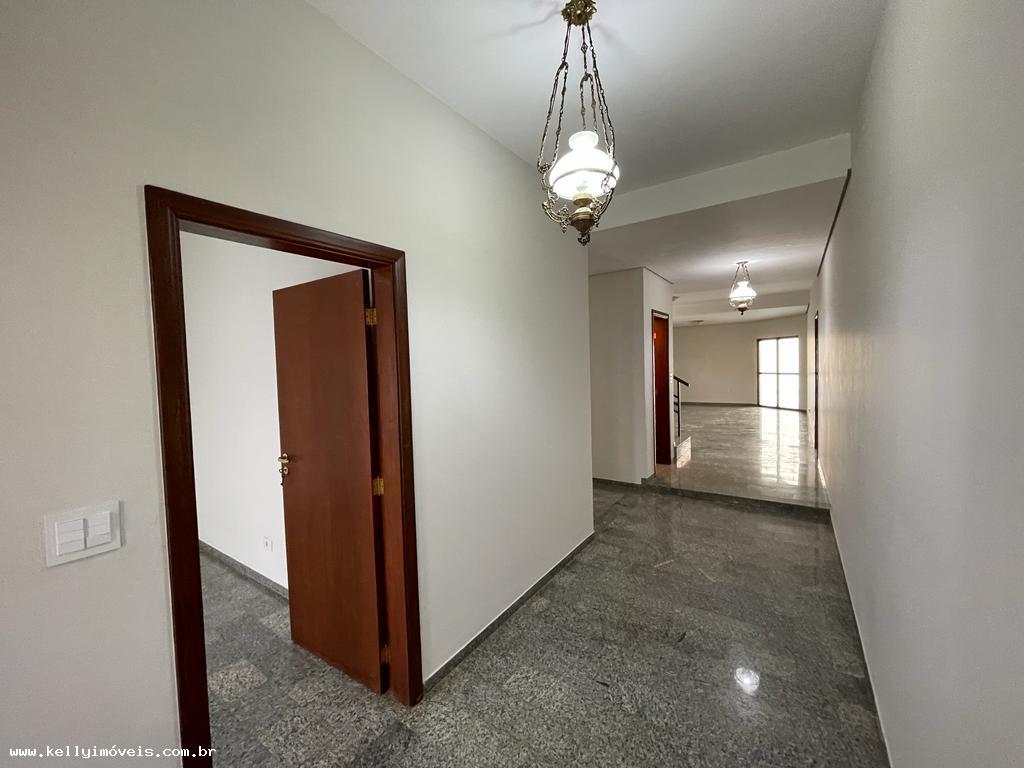 Casa de Condomínio à venda com 4 quartos, 400m² - Foto 13