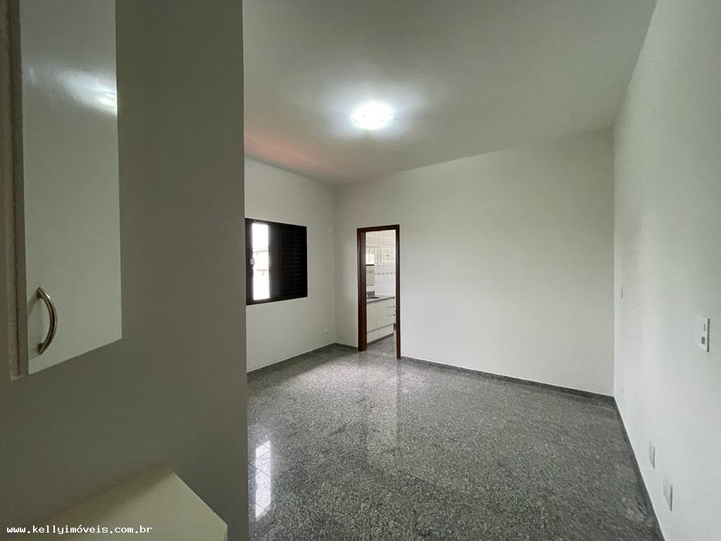 Casa de Condomínio à venda com 4 quartos, 400m² - Foto 18