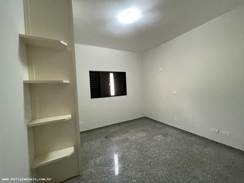 Casa de Condomínio à venda com 4 quartos, 400m² - Foto 23