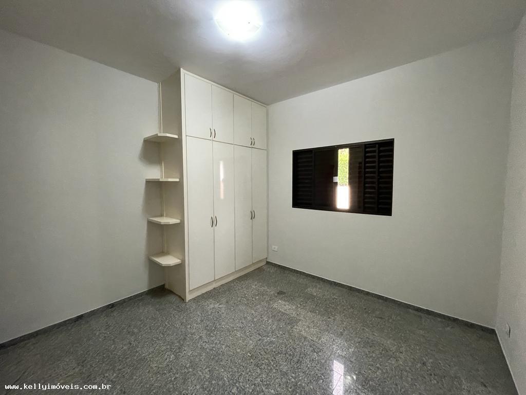 Casa de Condomínio à venda com 4 quartos, 400m² - Foto 24