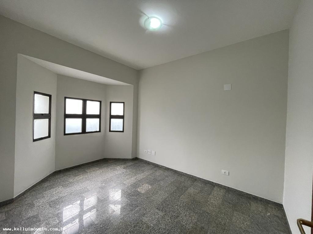 Casa de Condomínio à venda com 4 quartos, 400m² - Foto 6