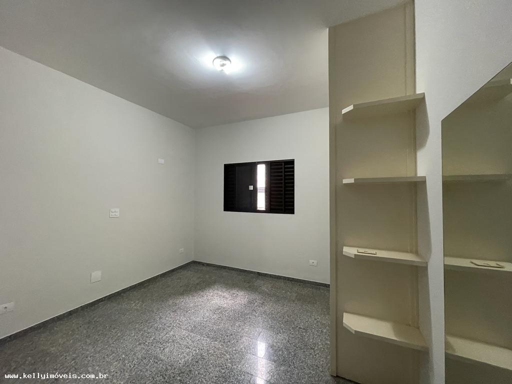 Casa de Condomínio à venda com 4 quartos, 400m² - Foto 26