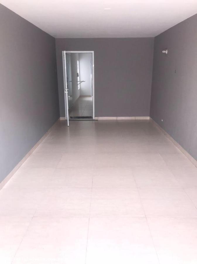 Casa à venda com 3 quartos, 242m² - Foto 14