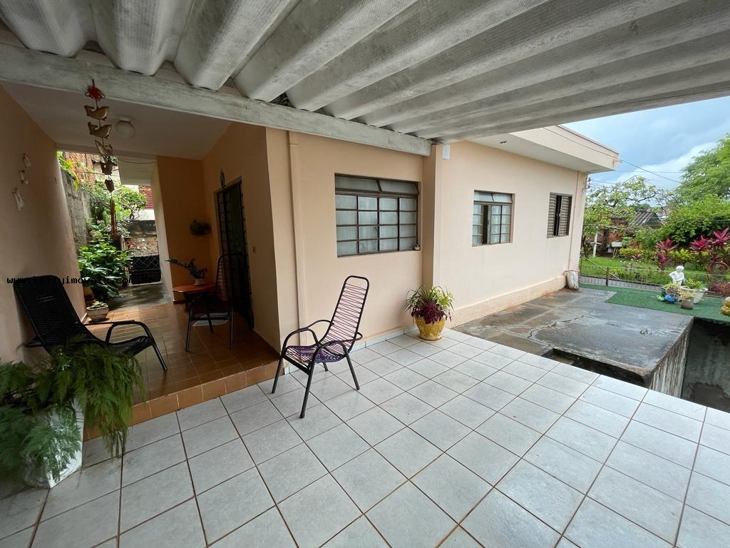 Casa à venda com 3 quartos, 504m² - Foto 1