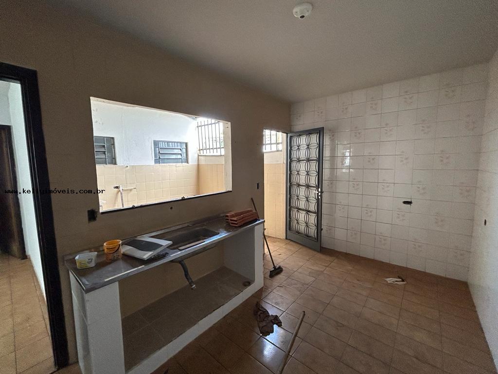 Prédio Inteiro à venda com 3 quartos, 250m² - Foto 10