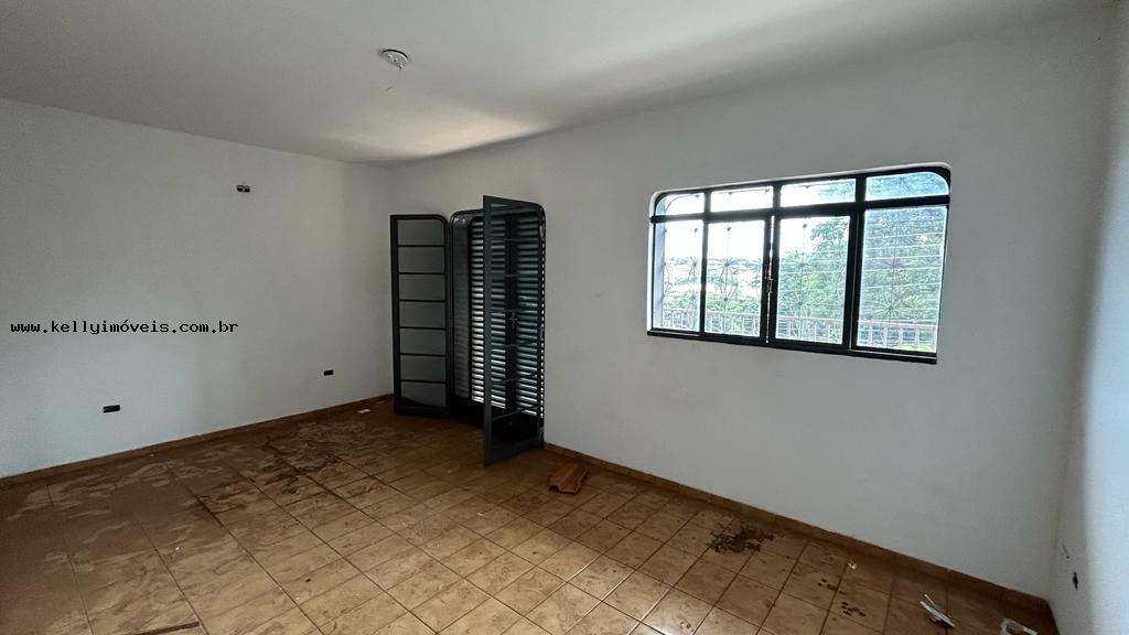 Prédio Inteiro à venda com 3 quartos, 250m² - Foto 14