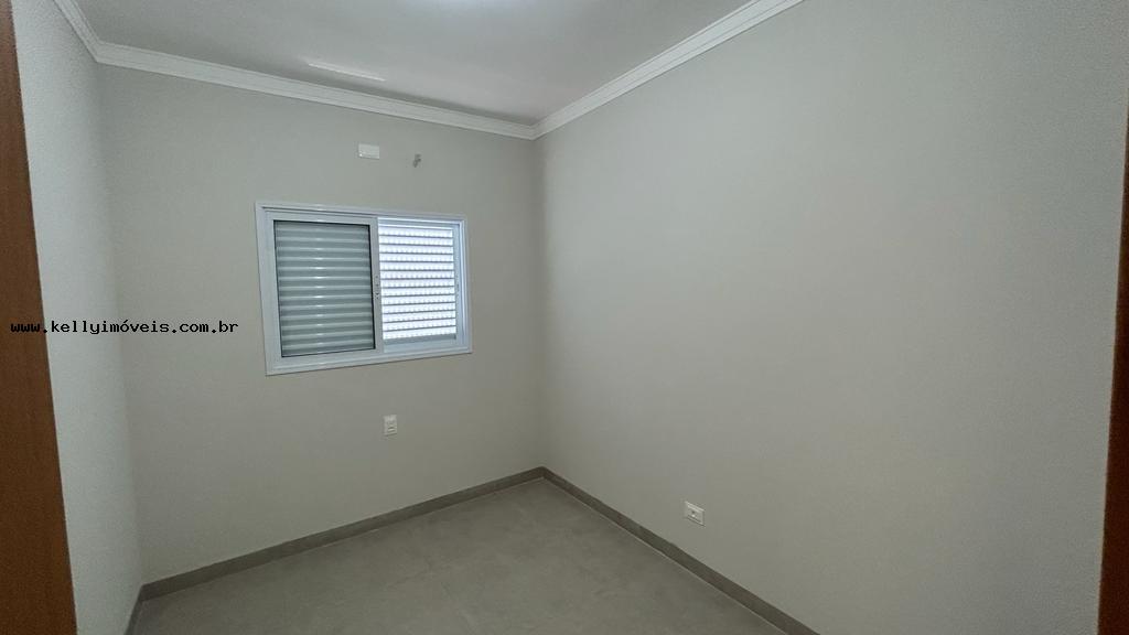 Casa à venda com 3 quartos, 171m² - Foto 7