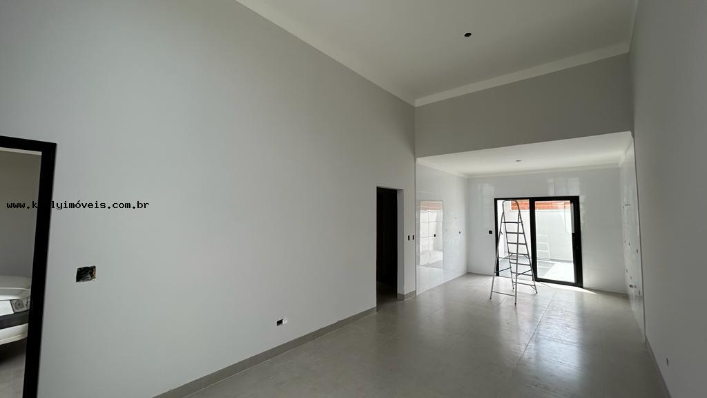 Casa à venda com 3 quartos, 171m² - Foto 3