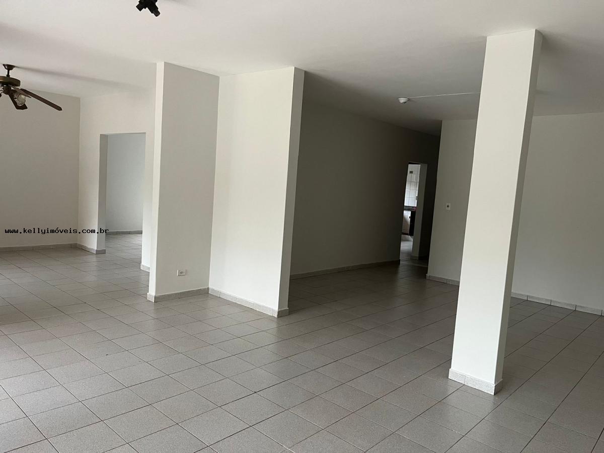 Casa à venda com 4 quartos, 363m² - Foto 13