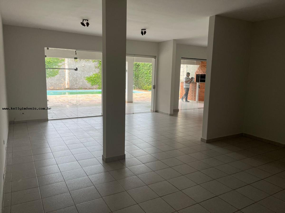 Casa à venda com 4 quartos, 363m² - Foto 9