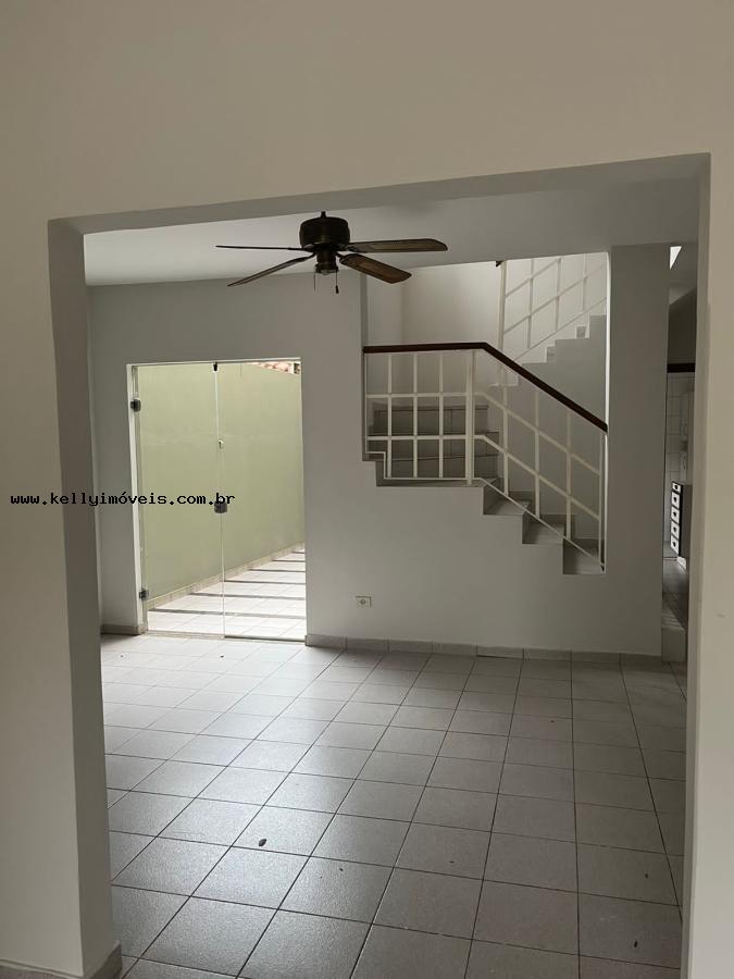 Casa à venda com 4 quartos, 363m² - Foto 14