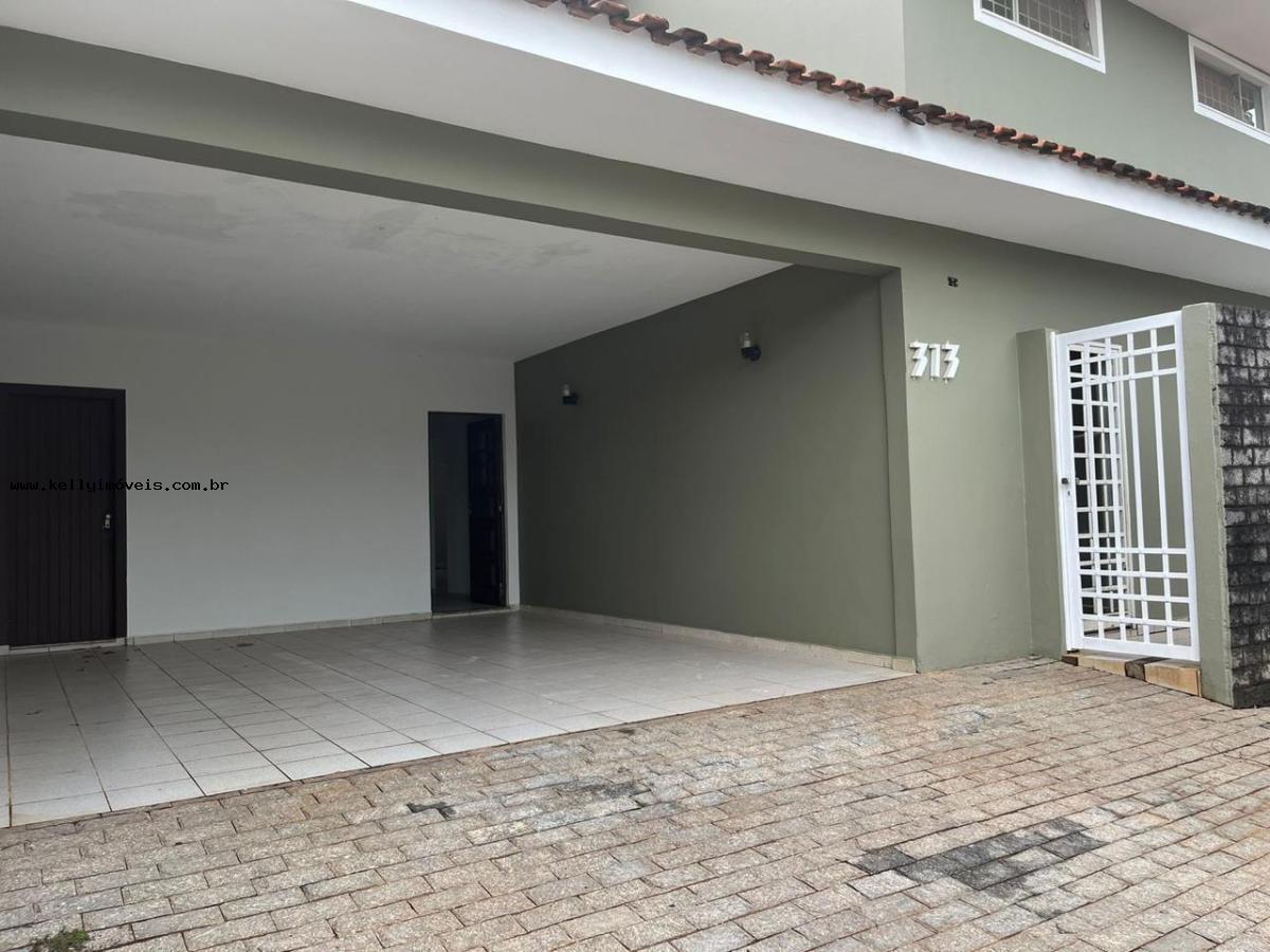 Casa à venda com 4 quartos, 363m² - Foto 2