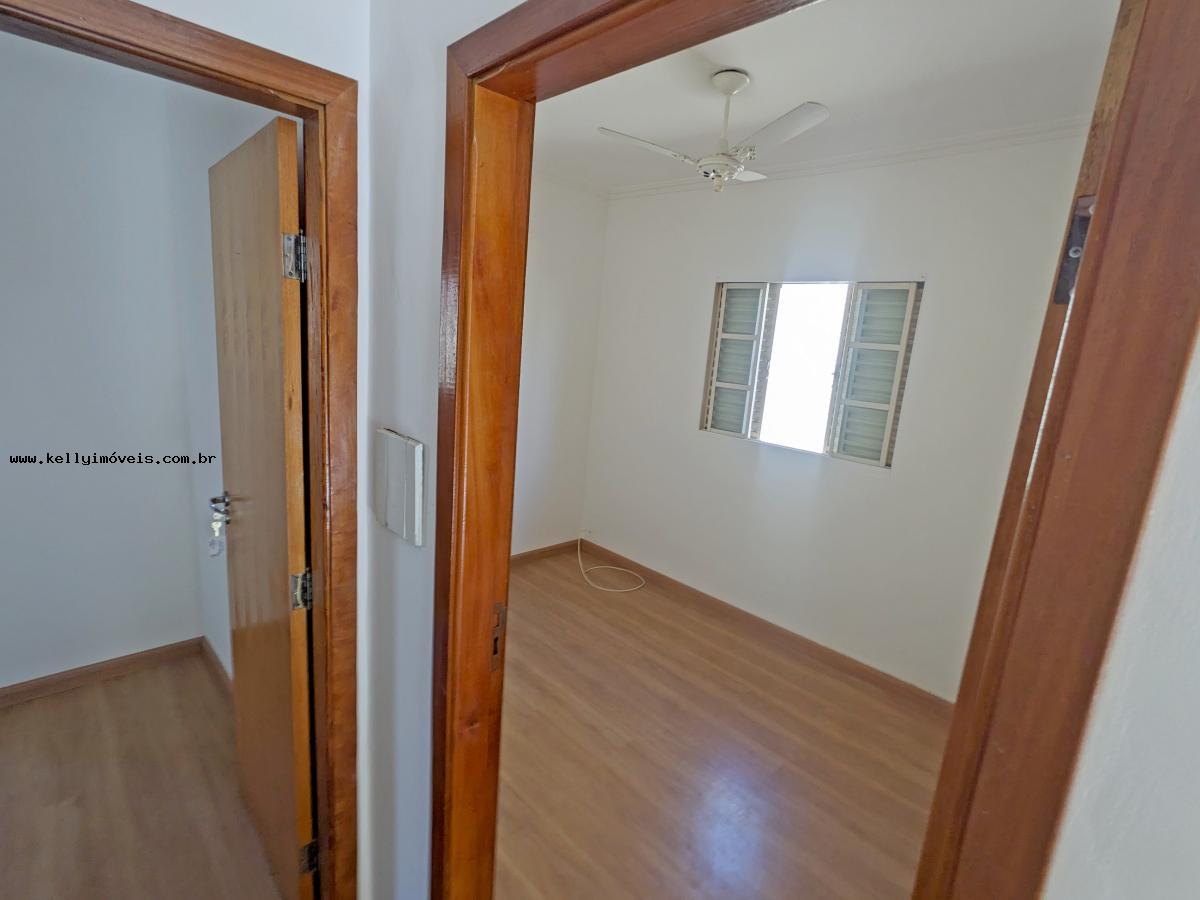 Casa de Condomínio à venda com 2 quartos, 200m² - Foto 9