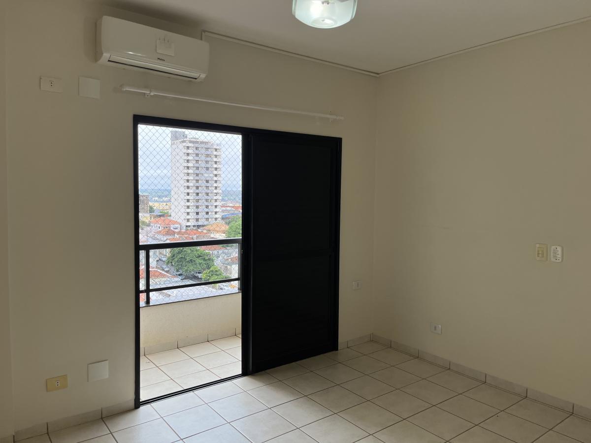 Apartamento à venda com 3 quartos, 272m² - Foto 10