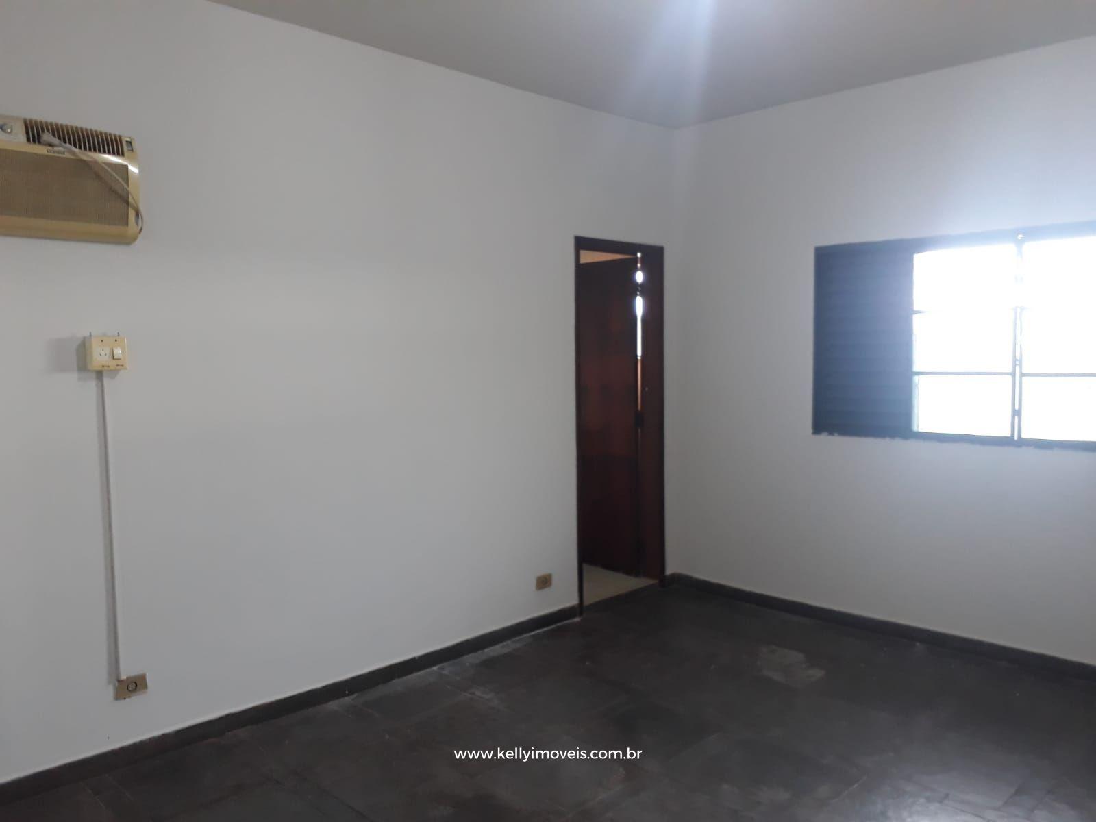 Casa à venda com 3 quartos, 250m² - Foto 6