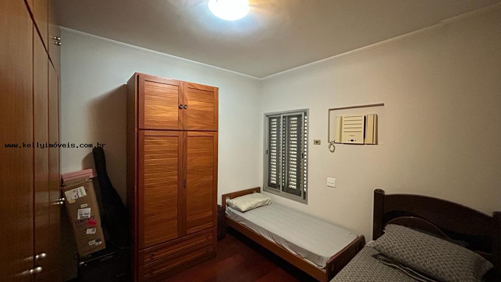 Apartamento à venda com 3 quartos, 127m² - Foto 11