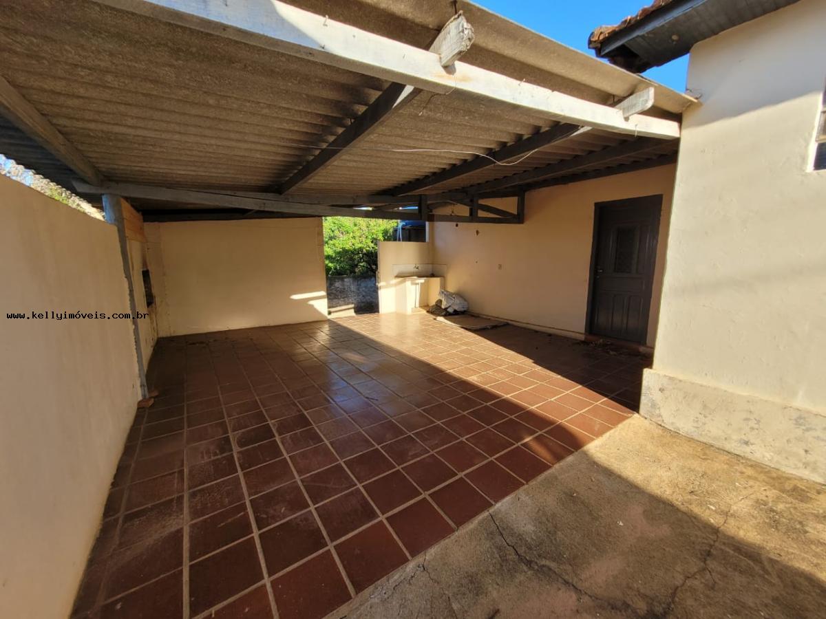 Casa à venda com 3 quartos, 600m² - Foto 7