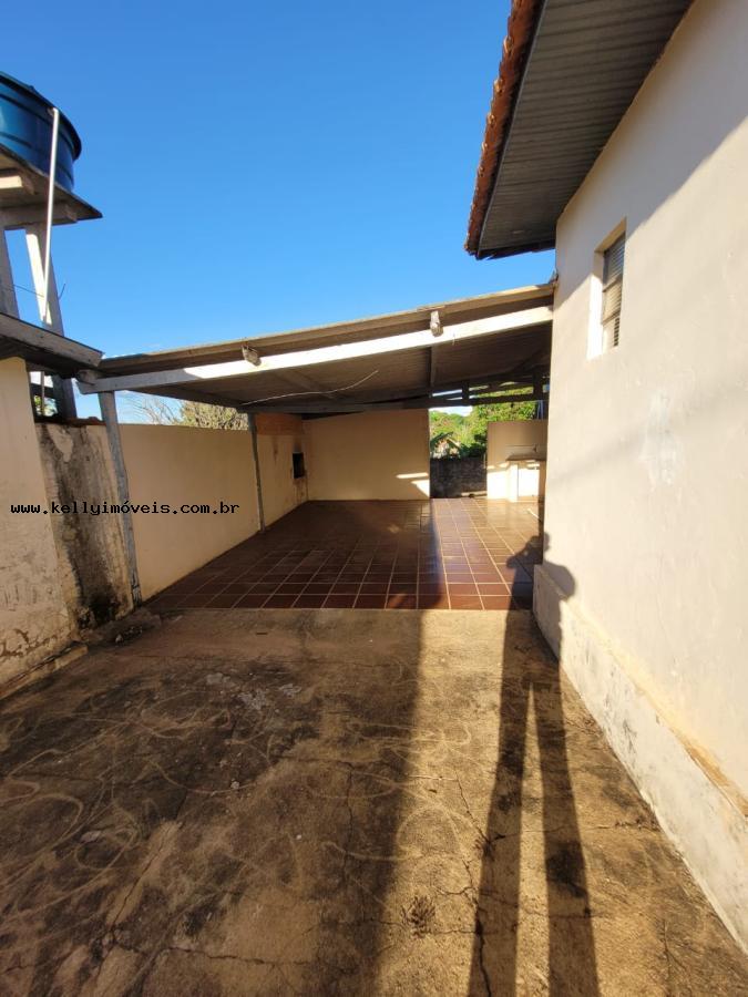 Casa à venda com 3 quartos, 600m² - Foto 12