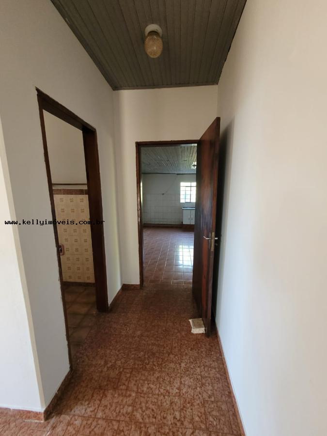 Casa à venda com 3 quartos, 600m² - Foto 10