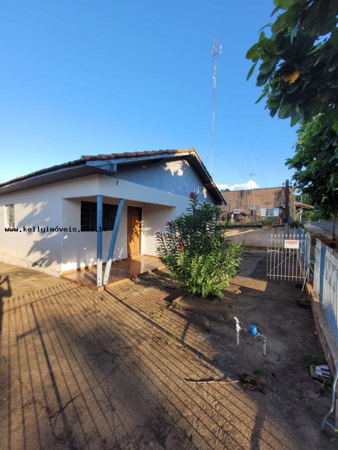 Casa à venda com 3 quartos, 600m² - Foto 6