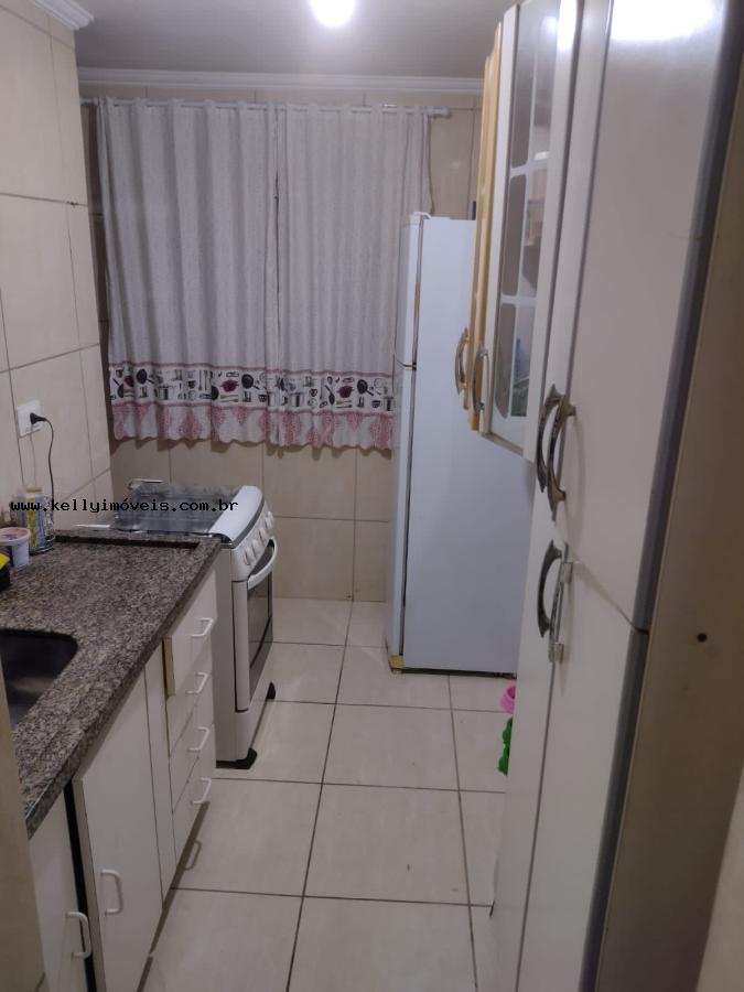 Apartamento à venda com 2 quartos, 46m² - Foto 2