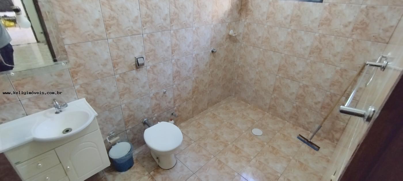 Casa à venda com 3 quartos, 252m² - Foto 8