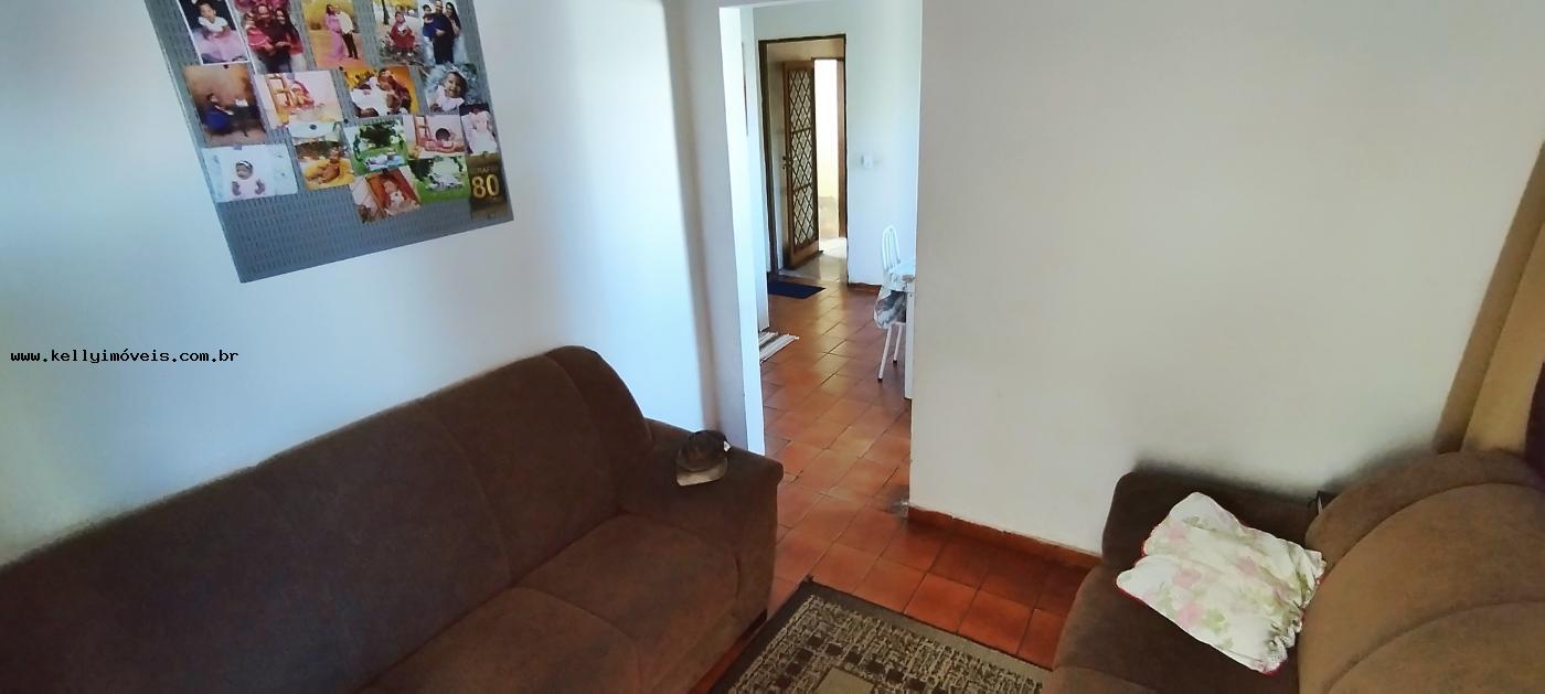 Casa à venda com 3 quartos, 252m² - Foto 17