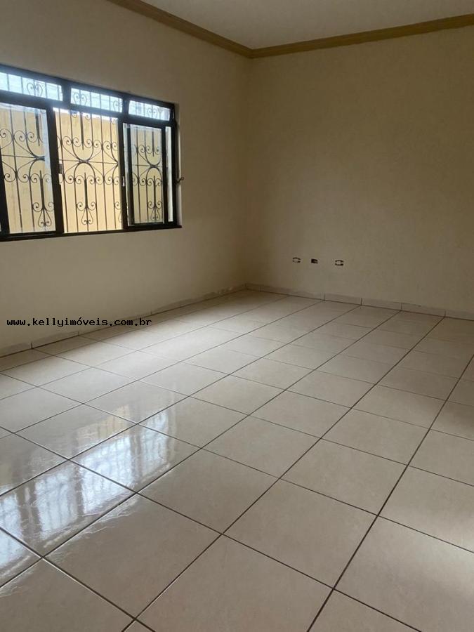 Casa à venda com 3 quartos, 180m² - Foto 18