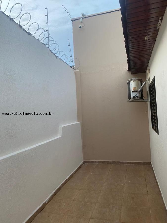 Casa à venda com 3 quartos, 180m² - Foto 8