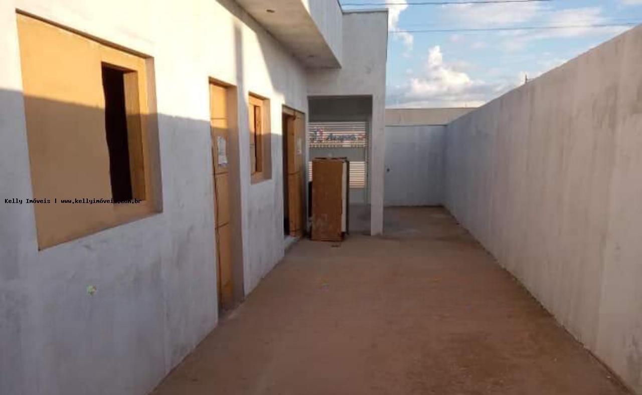 Casa à venda com 3 quartos, 180m² - Foto 3