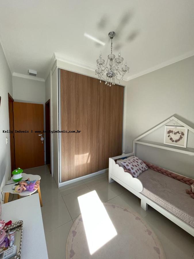 Casa de Condomínio à venda com 3 quartos, 320m² - Foto 14