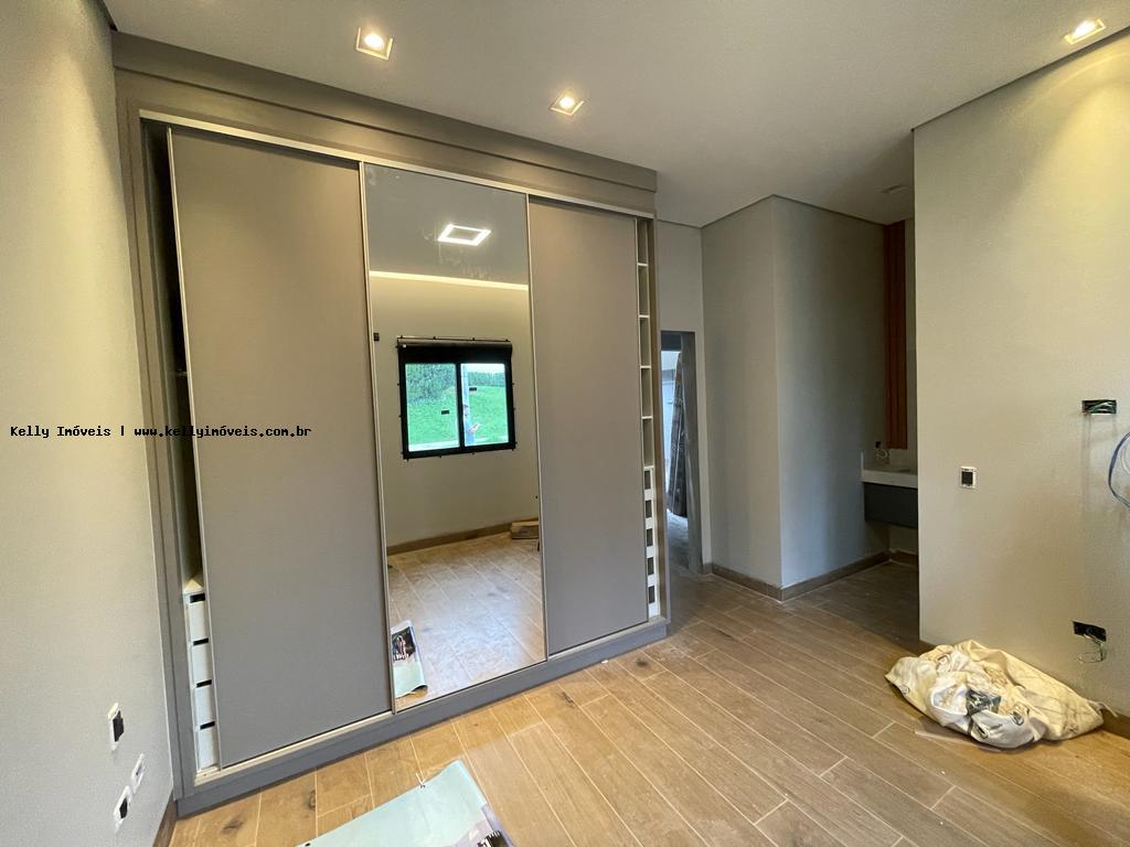 Casa de Condomínio à venda com 3 quartos, 241m² - Foto 13