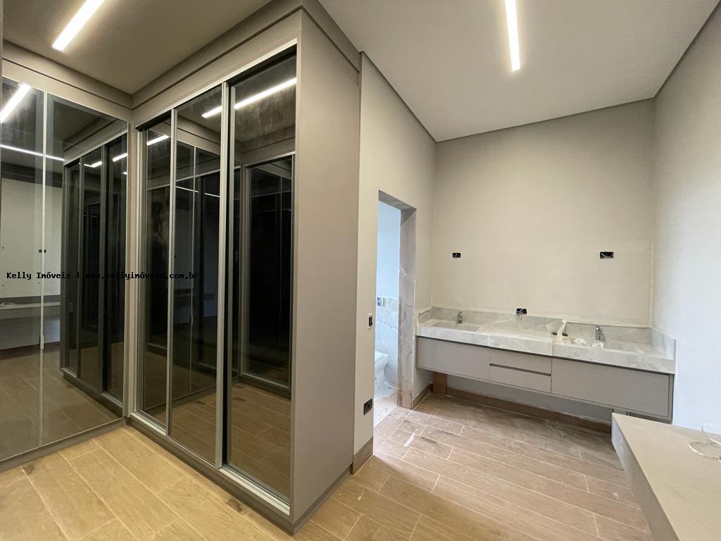 Casa de Condomínio à venda com 3 quartos, 241m² - Foto 19