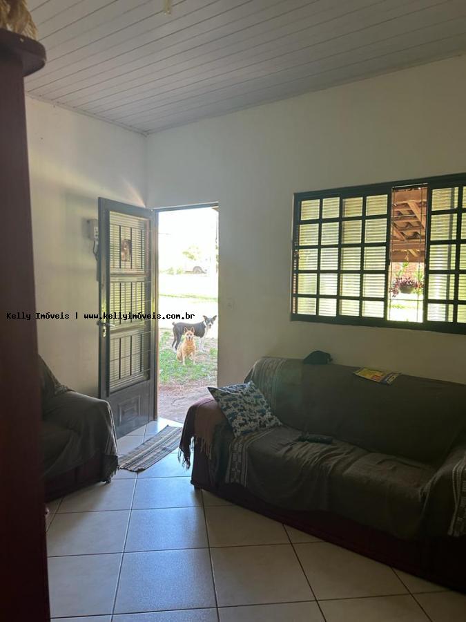 Chácara à venda com 2 quartos, 1011m² - Foto 2